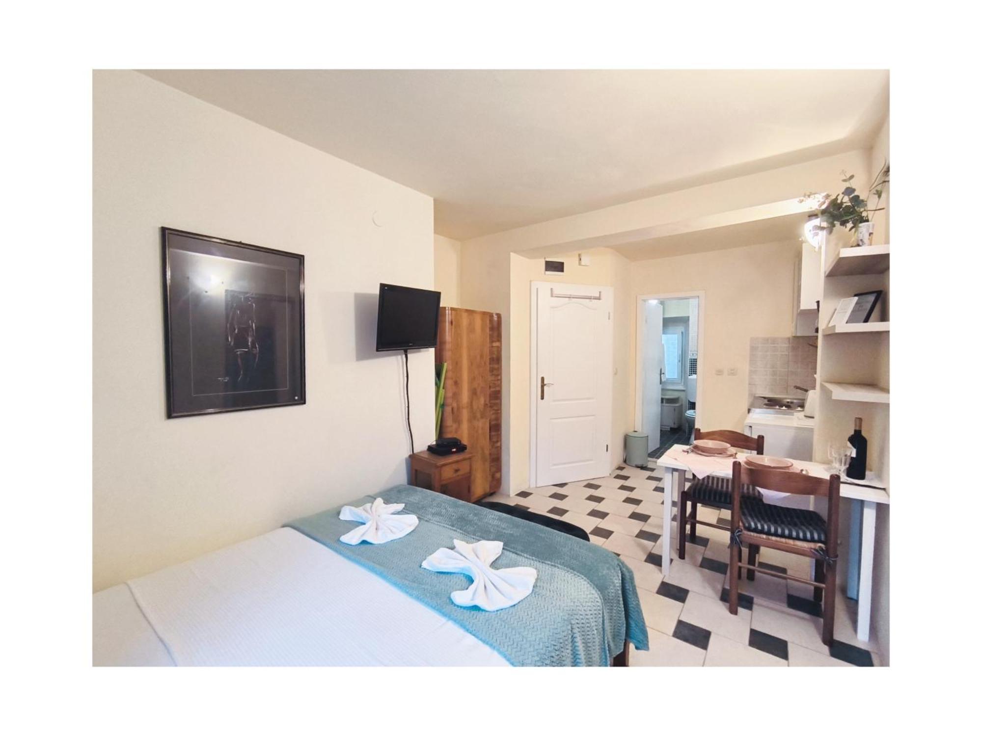 Apartments Senko Trpanj Exterior foto