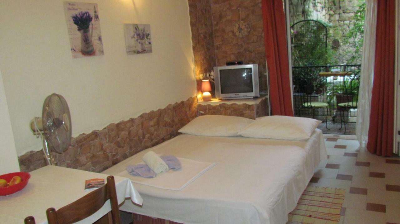 Apartments Senko Trpanj Exterior foto